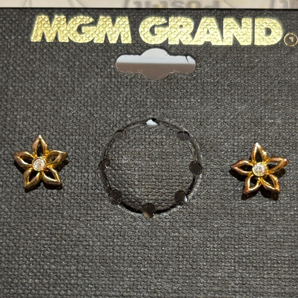Vintage MGM Grand Gold Flower Stud Earrings